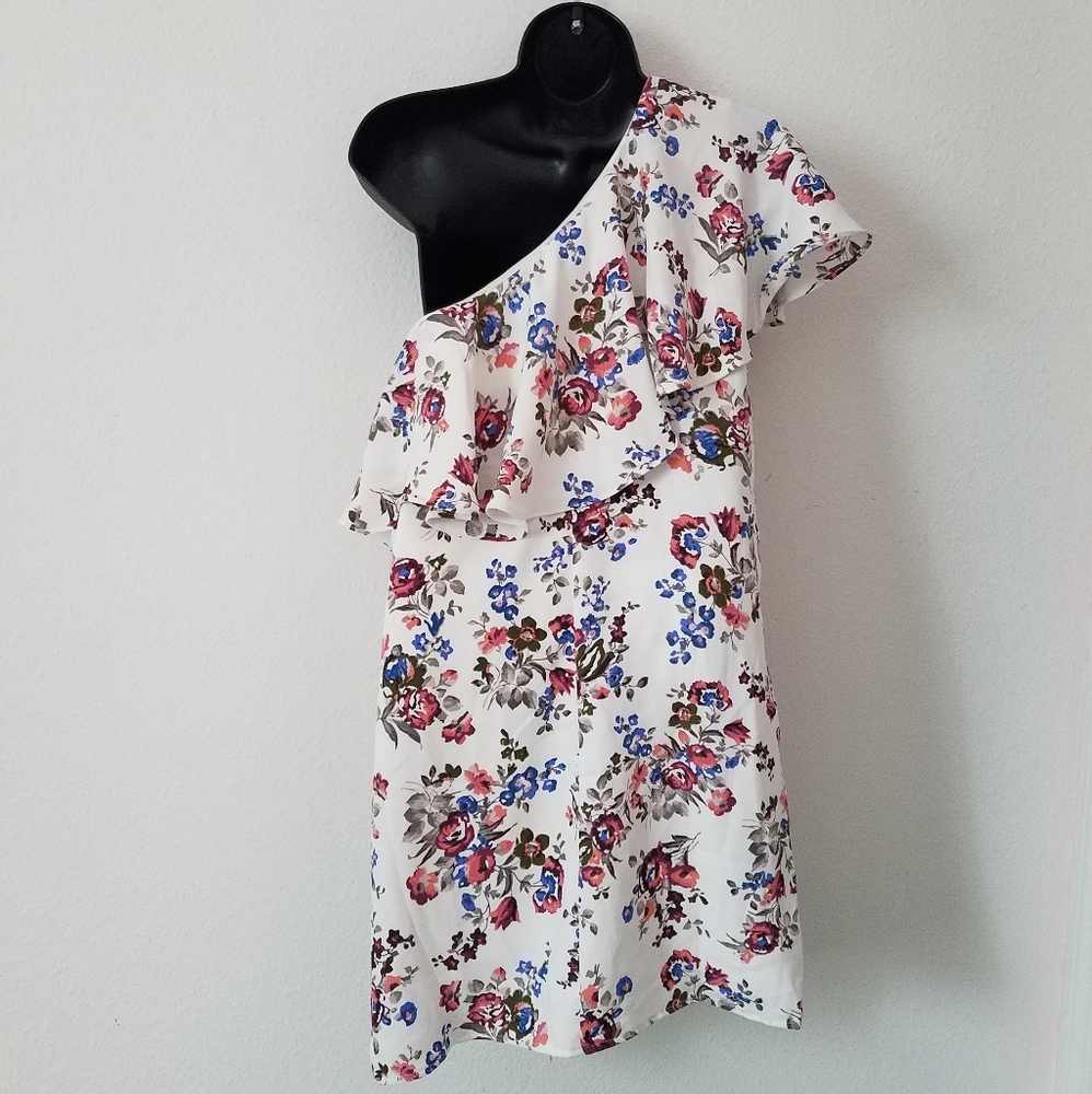 🔥Host Pick🔥 Do+Be One Shoulder Floral Dress - Picture 2 of 5